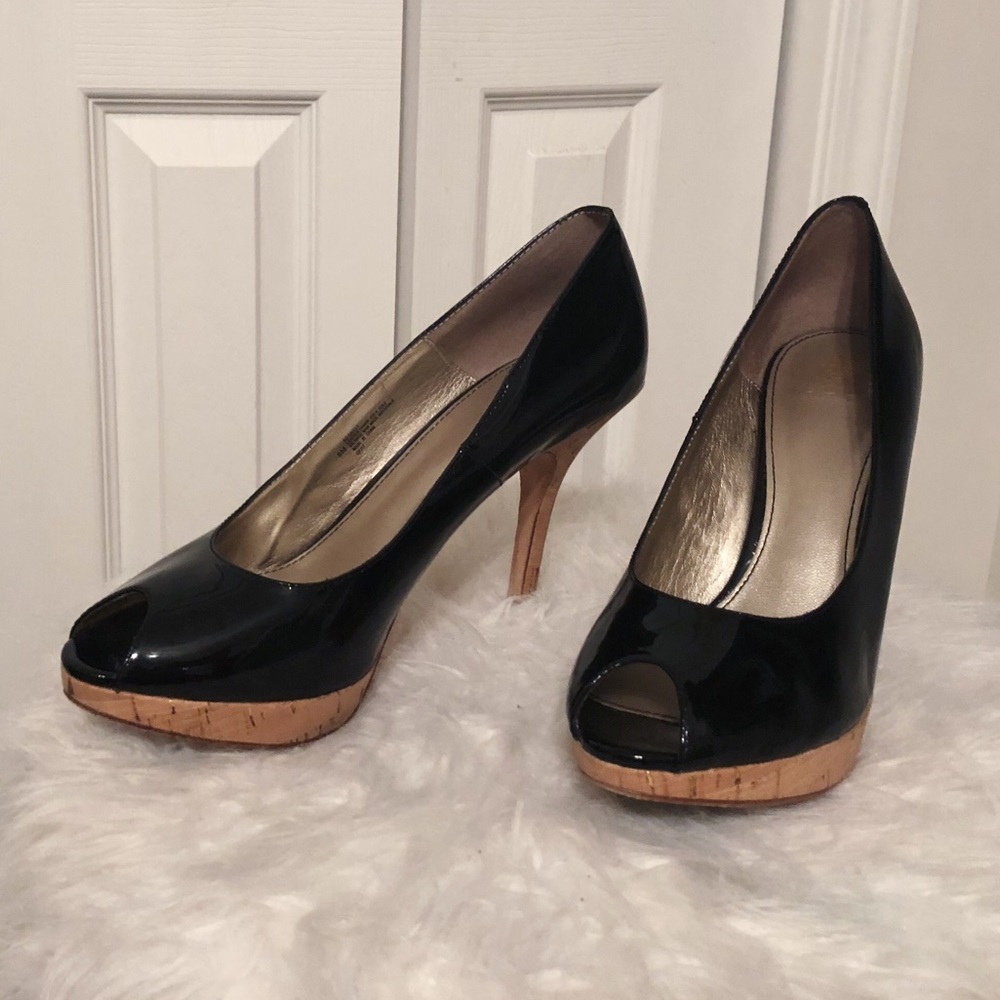 Isola Black Peep-Toe W Cork Heel